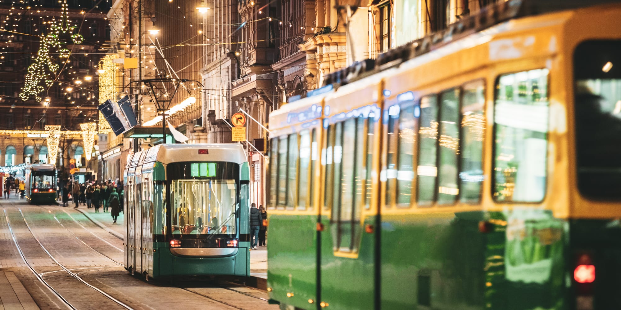 helsinki-finland-tram-departs-from-stop-on-aleks-2025-02-24-11-58-39-utc.jpg